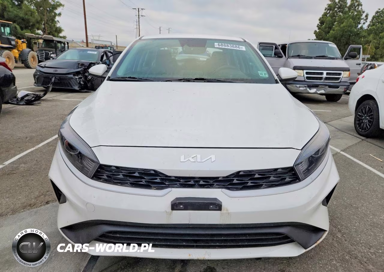 2023 Kia Forte Lxs VIN:3KPF24AD3PE537699 - 5