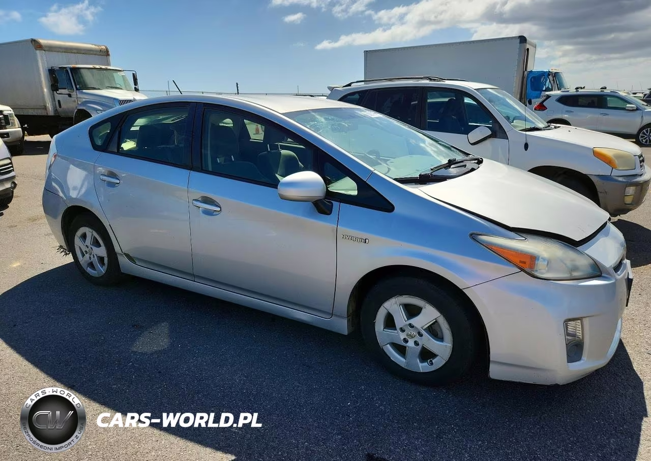 2011 Toyota Prius One VIN:JTDKN3DU5B1424988 - 4