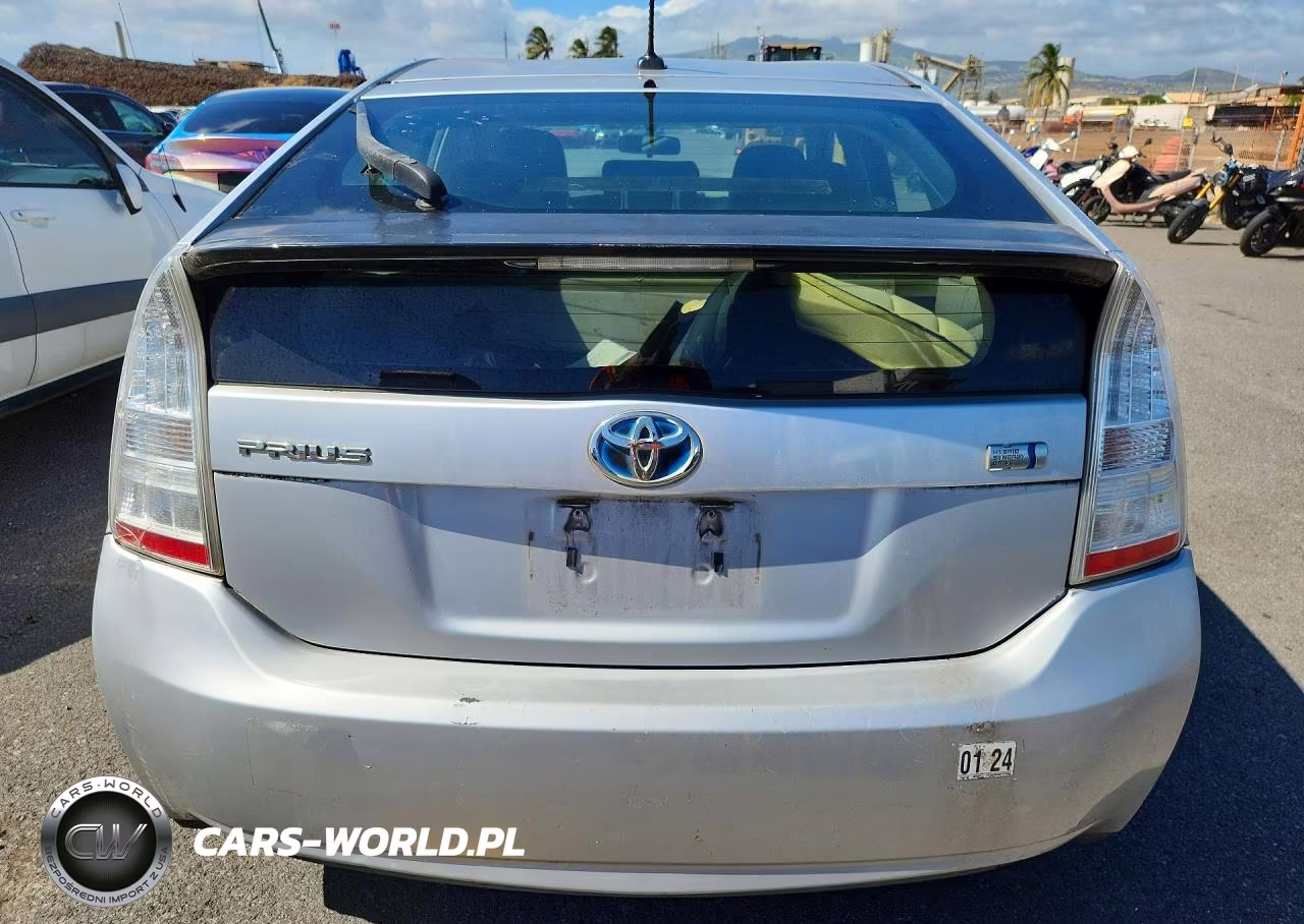 2011 Toyota Prius One VIN:JTDKN3DU5B1424988 - 6