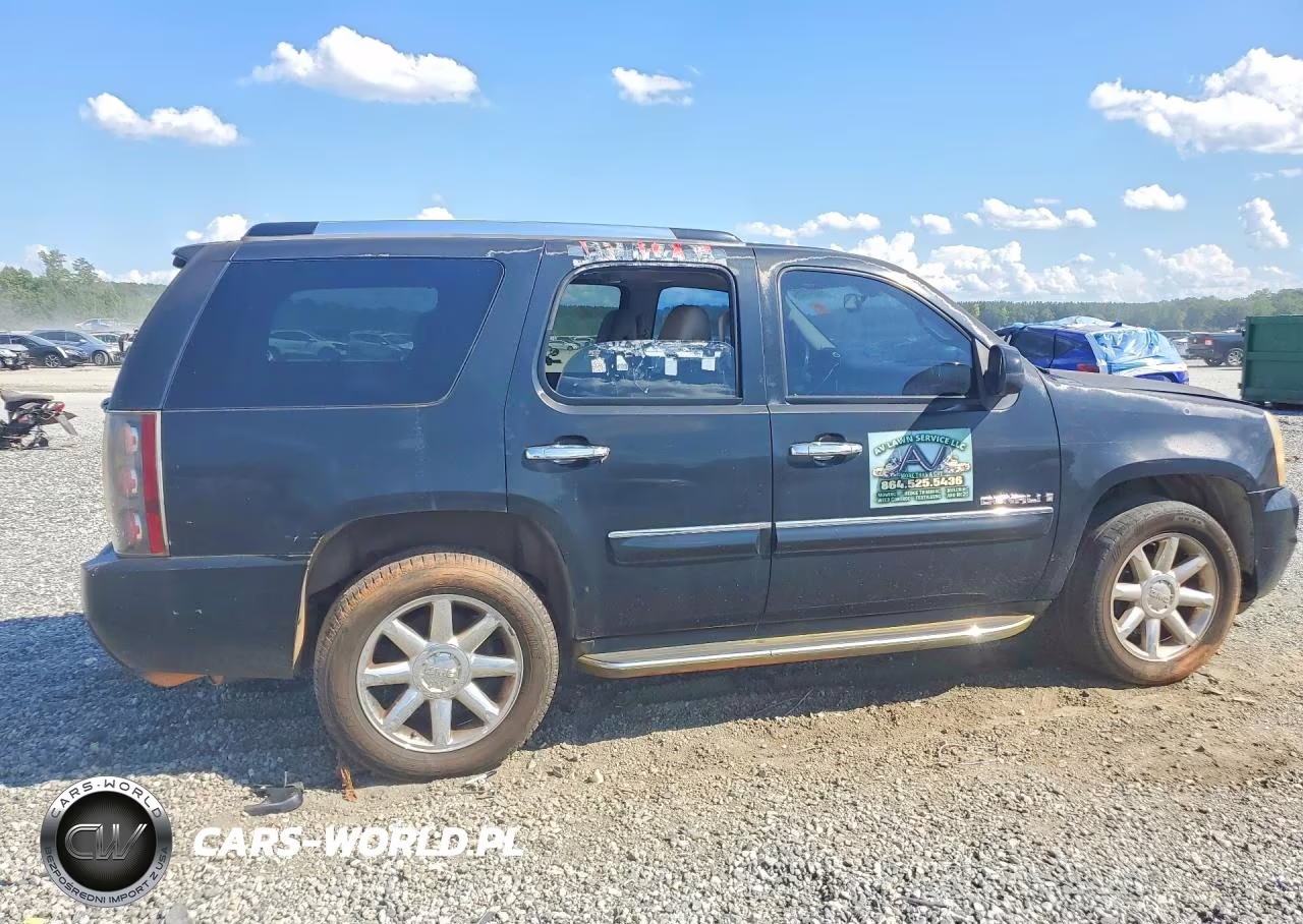 2007 GMC Yukon Denali VIN:1GKFK63807J140826 - 3