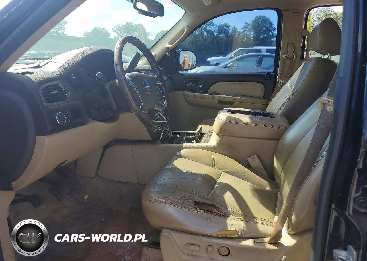 2007 GMC Yukon Denali VIN:1GKFK63807J140826 - 7
