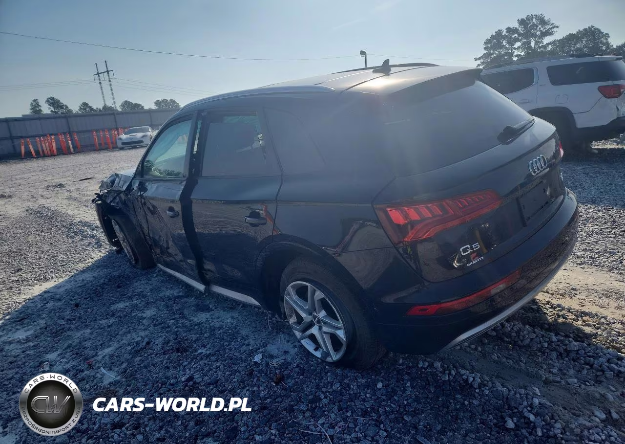 2018 Audi Q5 Premium VIN:WA1ANAFY7J2054808 - 2