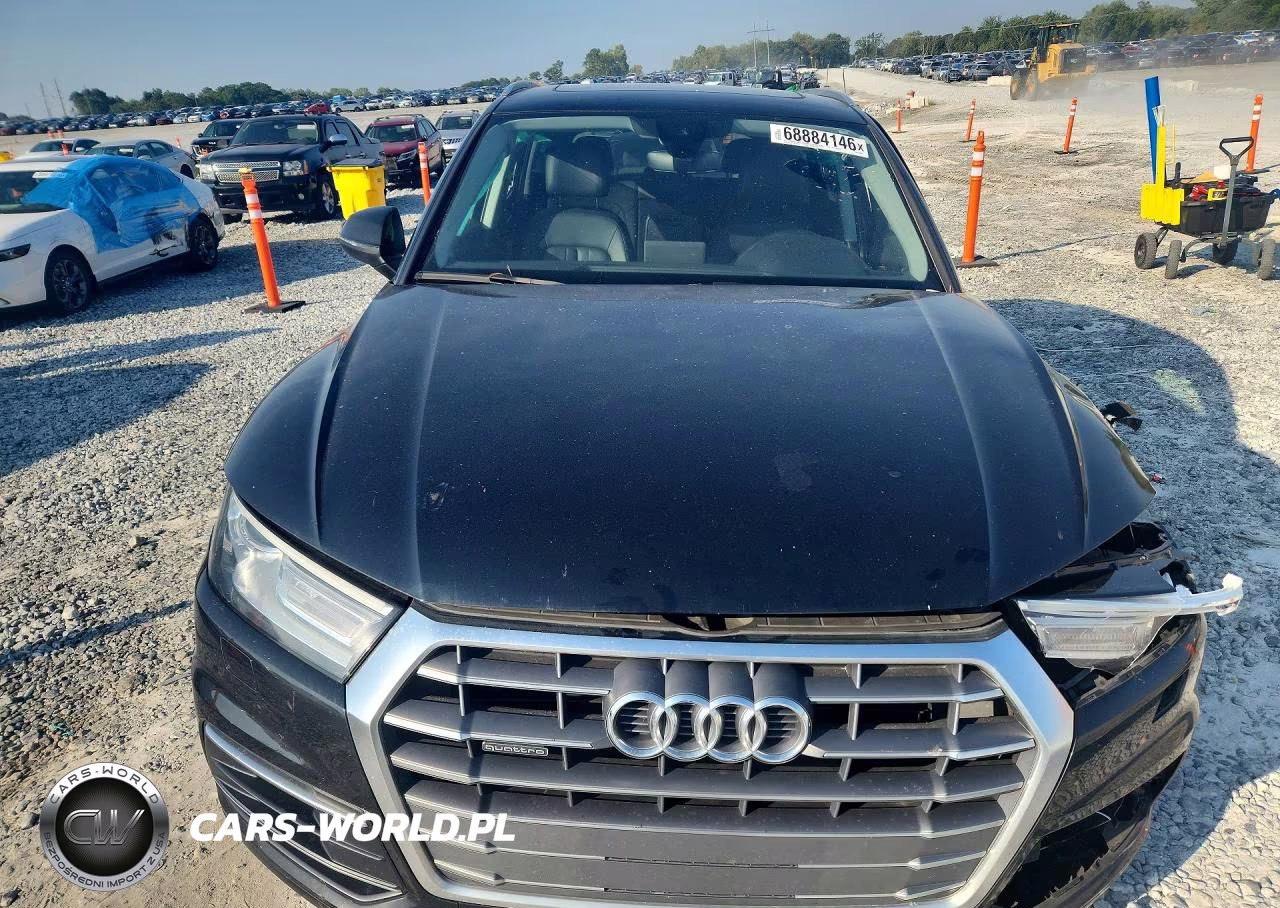 2018 Audi Q5 Premium VIN:WA1ANAFY7J2054808 - 5