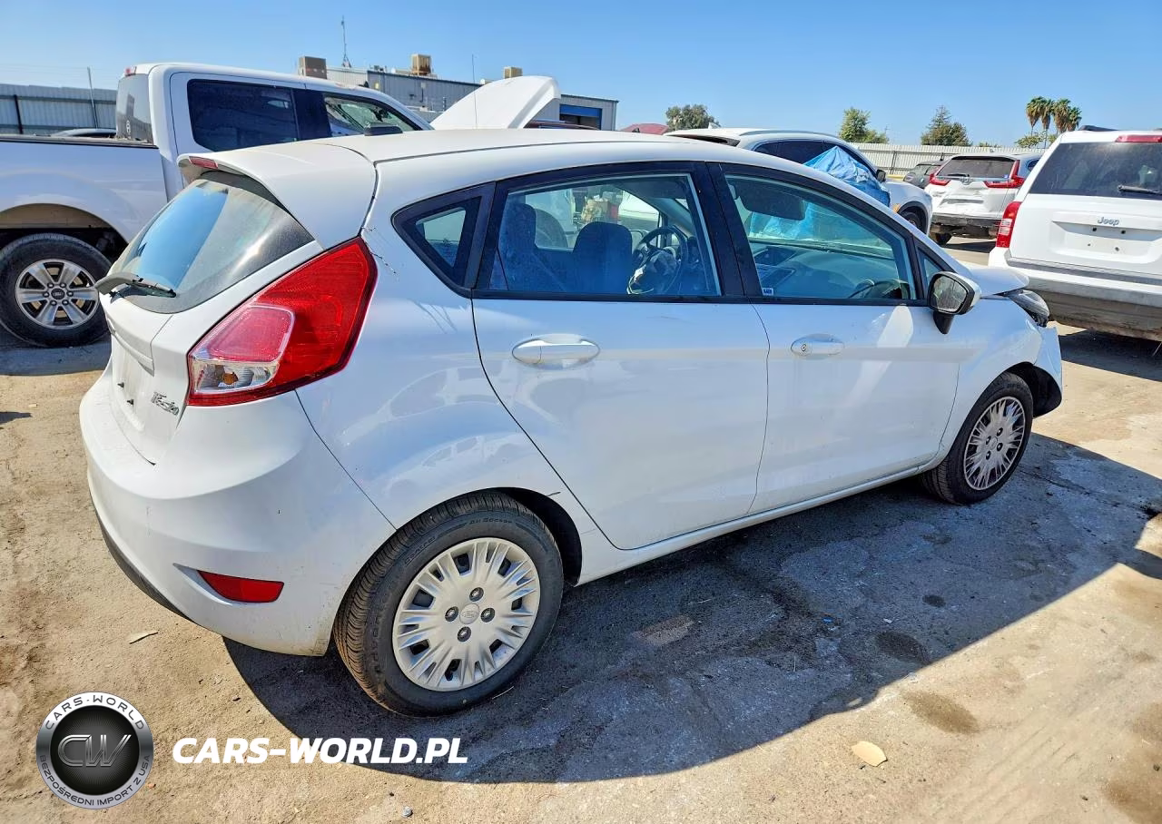 2015 Ford Fiesta S VIN:3FADP4TJXFM129741 - 3