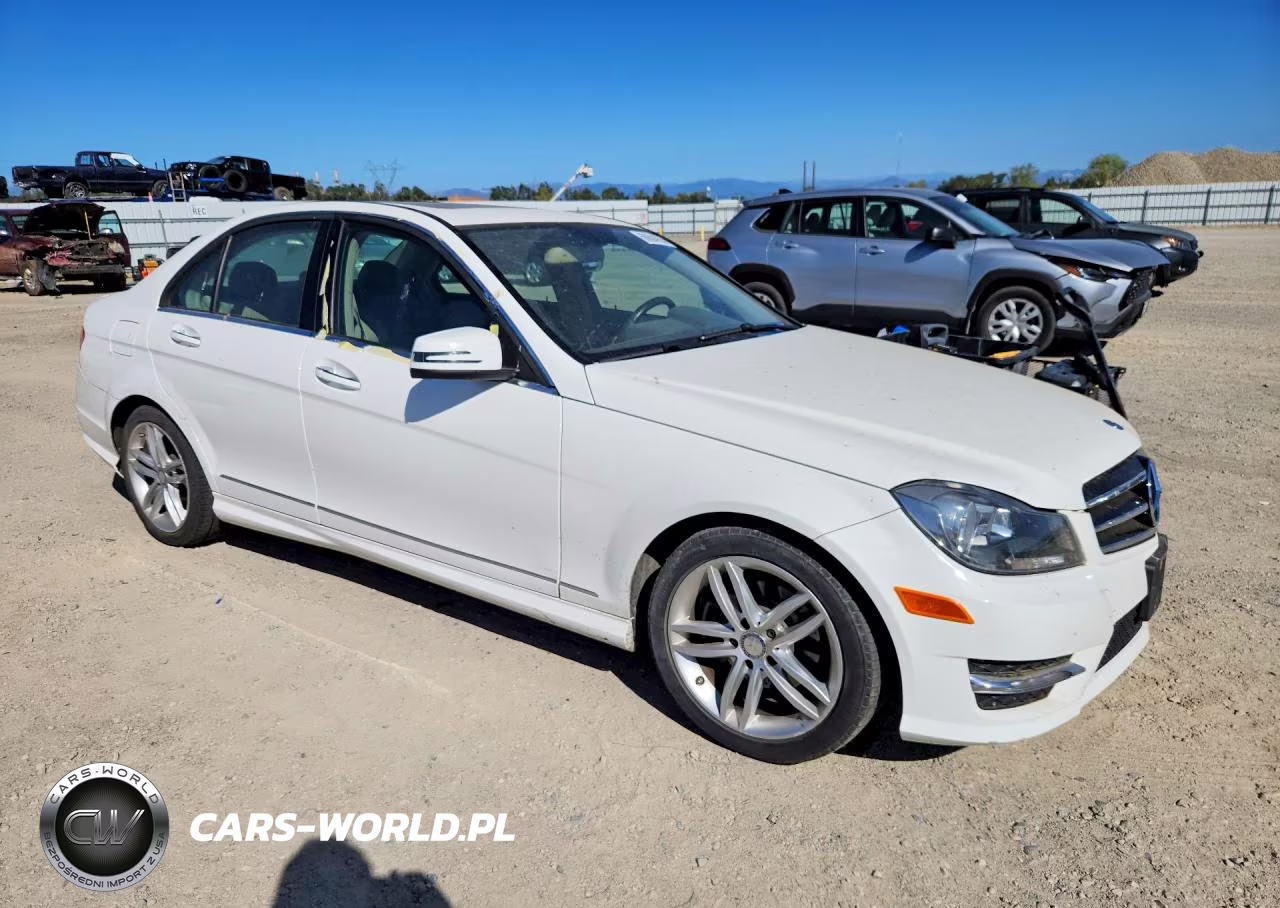 2014 Mercedes-Benz C 250 VIN:WDDGF4HB3ER307178 - 4