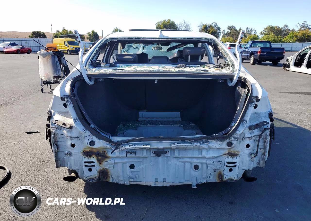 2018 Honda Accord Sport VIN:1HGCV2F3XJA009569 - 6