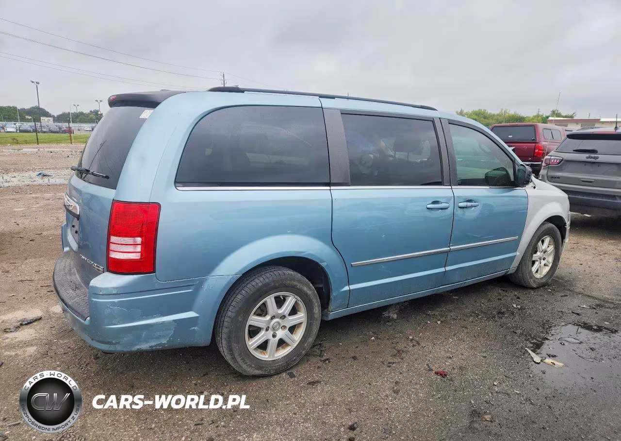 2010 Chrysler Town & Country Touring VIN:2A4RR5D16AR230186 - 3