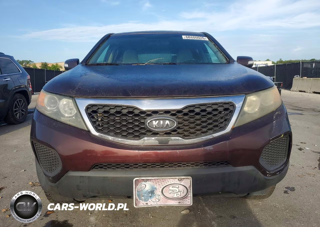 2013 Kia Sorento Lx VIN:5XYKT3A17DG315662 - 5