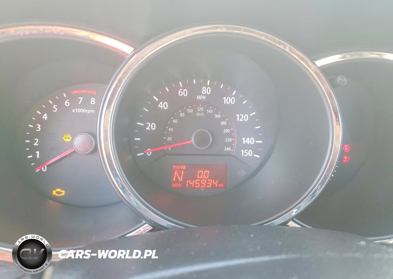 2013 Kia Sorento Lx VIN:5XYKT3A17DG315662 - 9