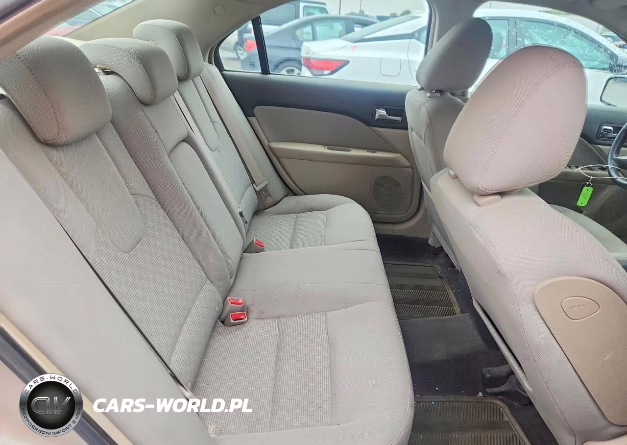 2010 Ford Fusion Se VIN:3FAHP0HA4AR181557 - 10