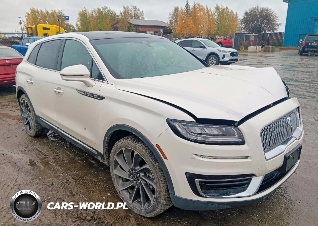 2019 Lincoln Nautilus Reserve VIN:2LMPJ8LP4KBL28722 - 4