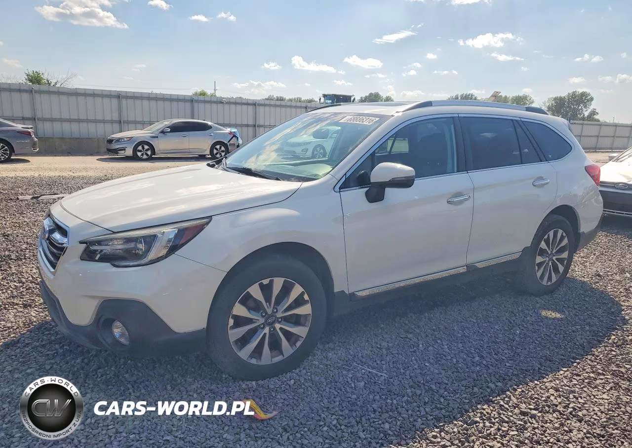 2018 Subaru Outback Touring