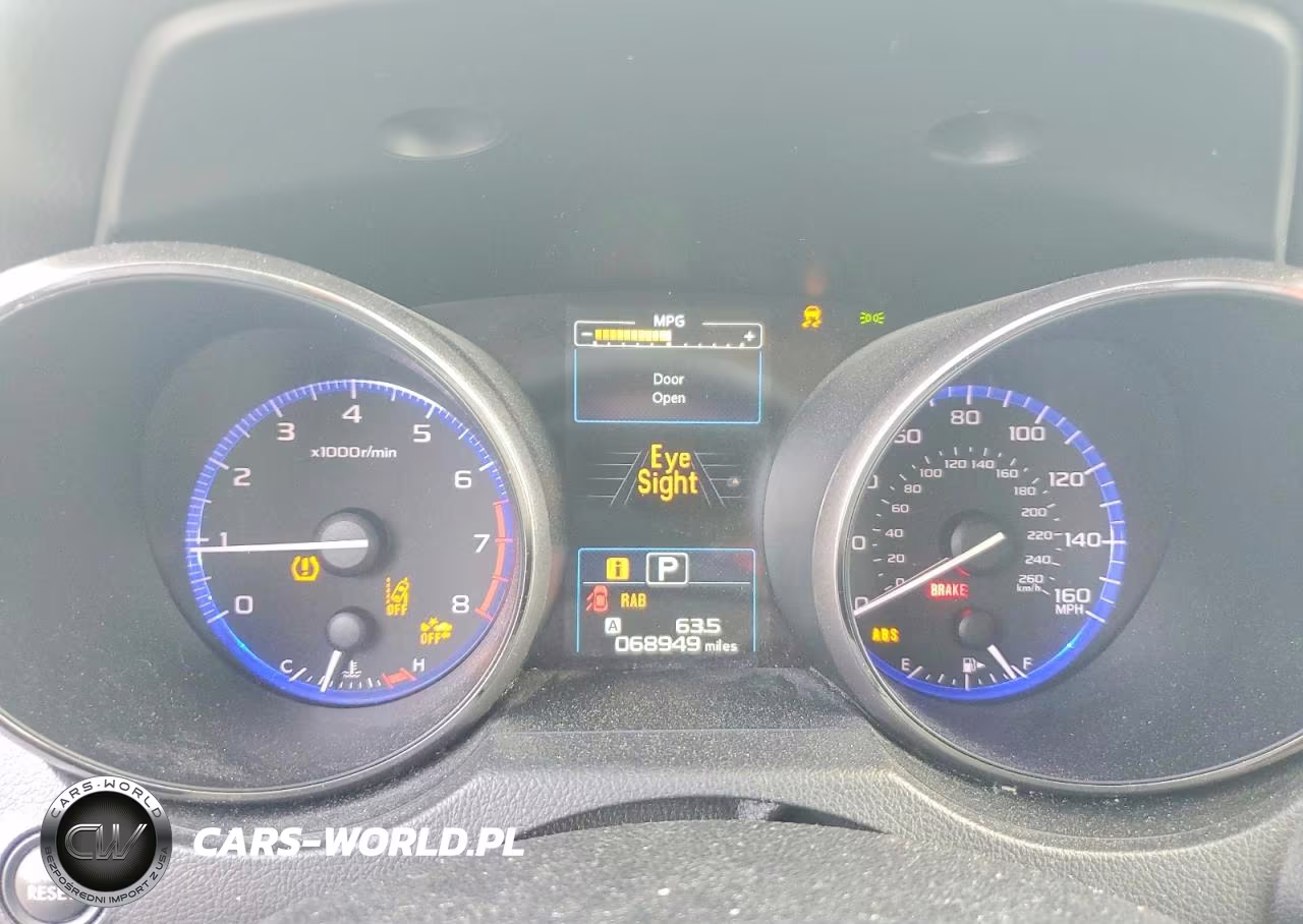2018 Subaru Outback Touring VIN:4S4BSETC6J3393293 - 9