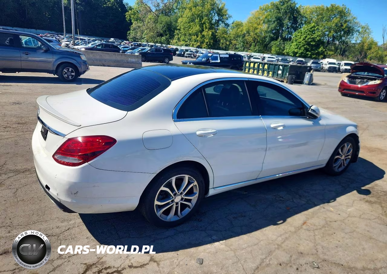 2016 Mercedes-Benz C 300 4Matic VIN:55SWF4KB8GU108780 - 3