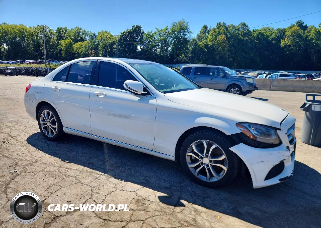 2016 Mercedes-Benz C 300 4Matic VIN:55SWF4KB8GU108780 - 4