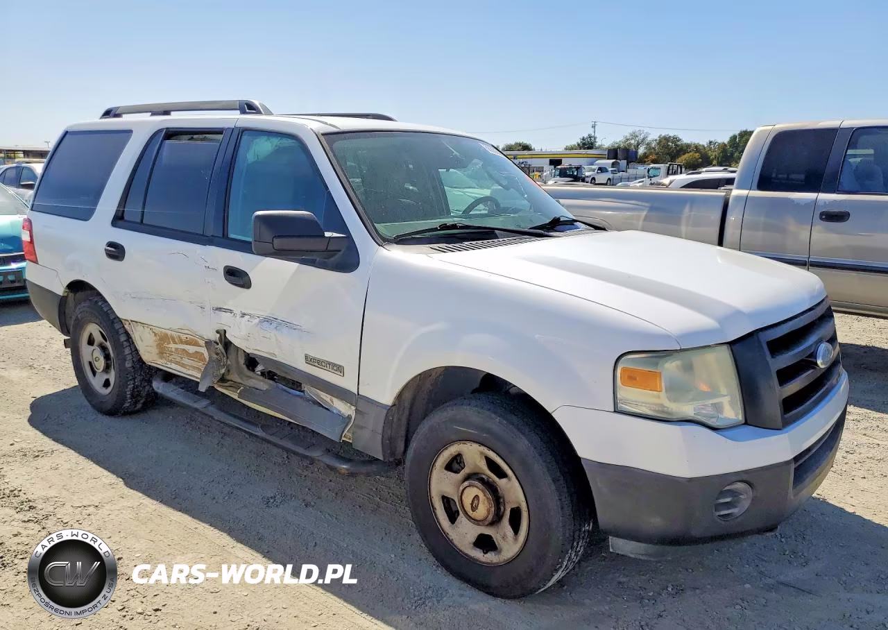 2007 Ford Expedition Xlt VIN:1FMFU16587LA62676 - 4