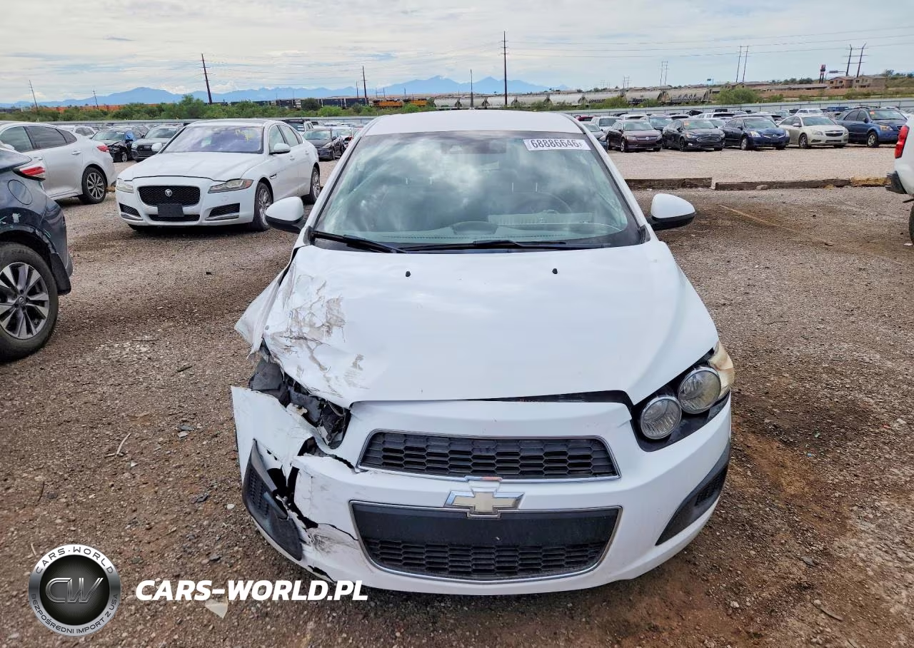 2014 Chevrolet Sonic Lt VIN:1G1JC5SB9E4138992 - 5