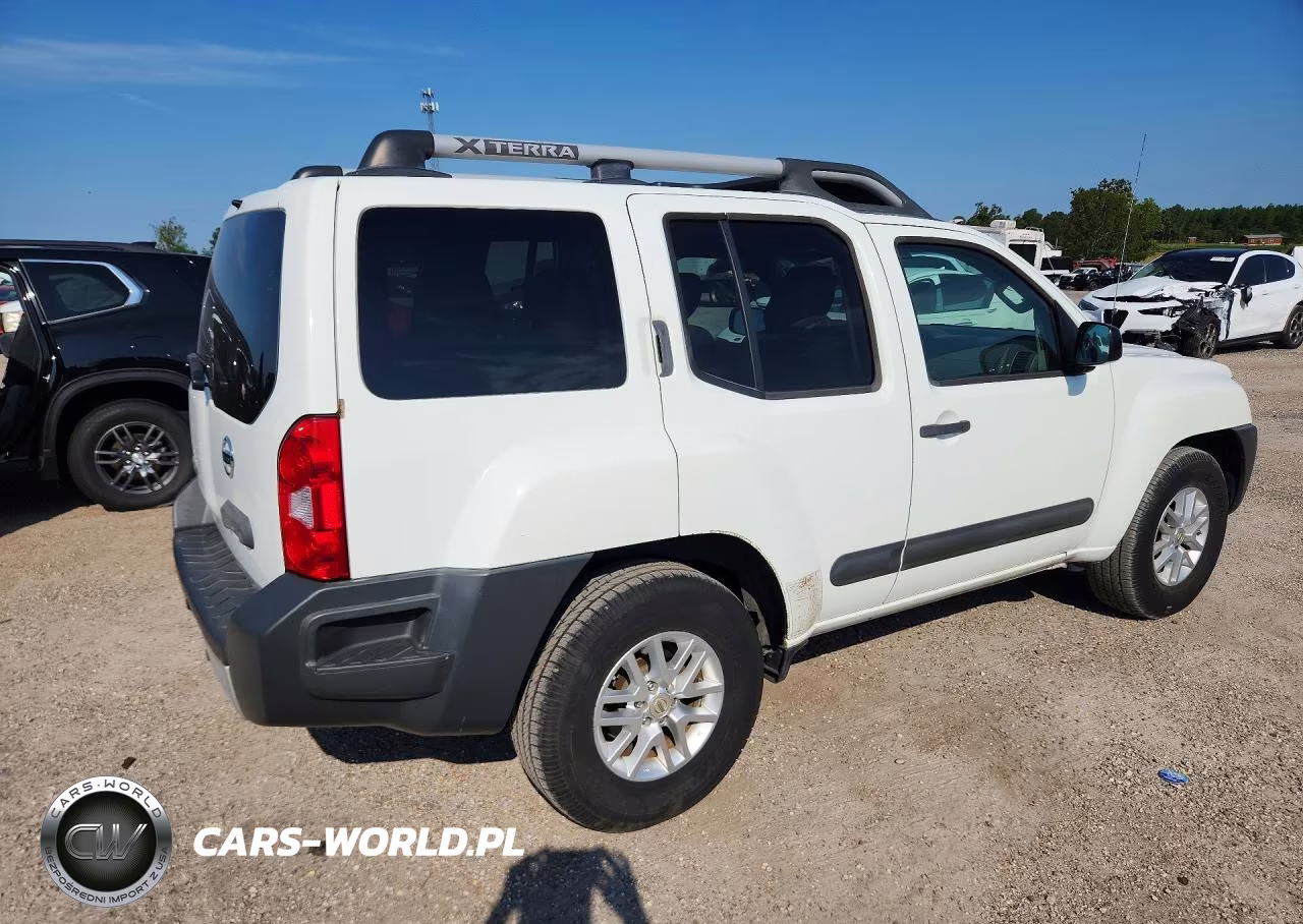 2015 Nissan Xterra S VIN:5N1AN0NU7FN654132 - 3