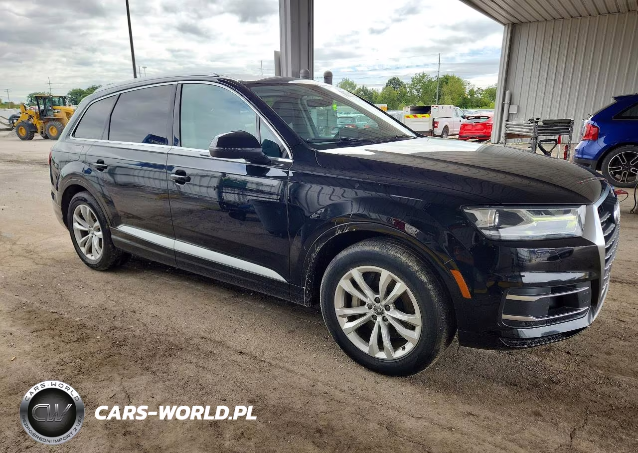 2018 Audi Q7 Premium Plus VIN:WA1LAAF70JD024646 - 4