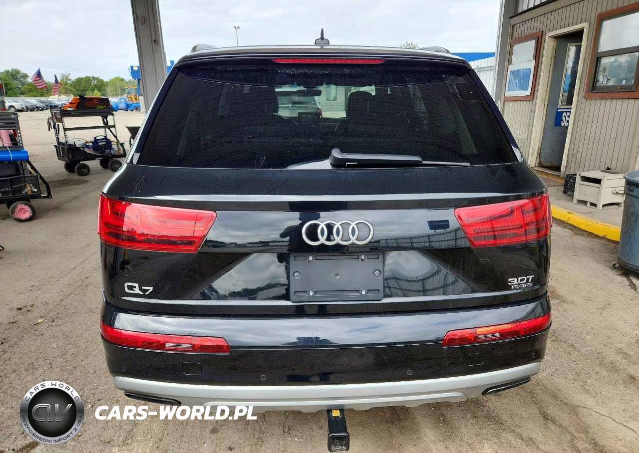 2018 Audi Q7 Premium Plus VIN:WA1LAAF70JD024646 - 6