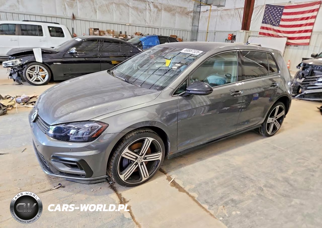 2018 Volkswagen Golf R