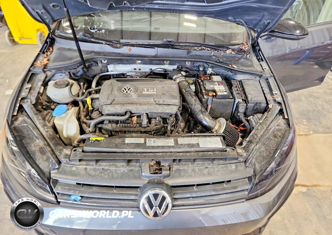 2018 Volkswagen Golf R VIN:WVWVF7AU2JW074761 - 11