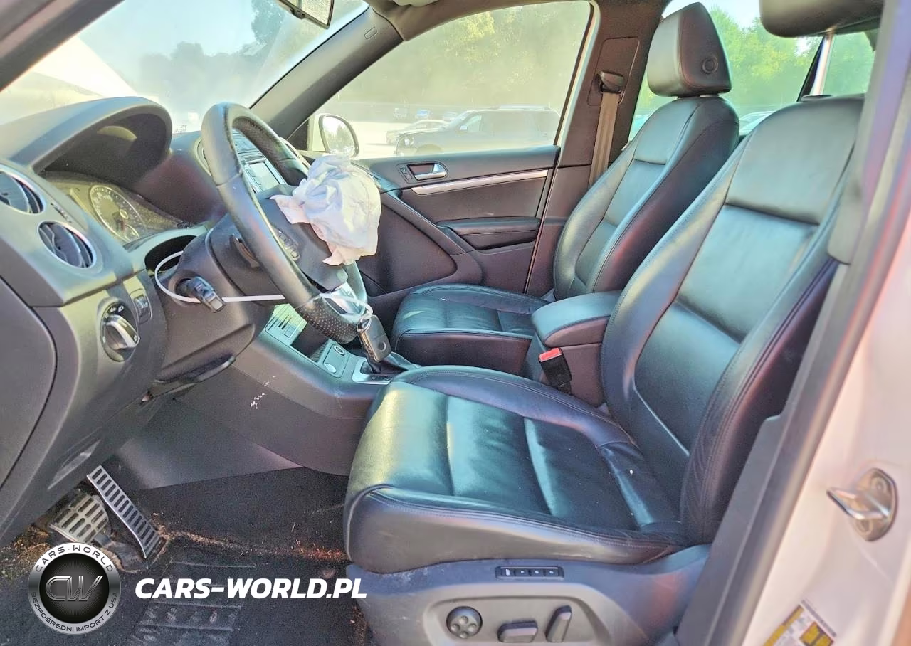 2014 Volkswagen Tiguan S VIN:WVGAV3AX1EW013505 - 7