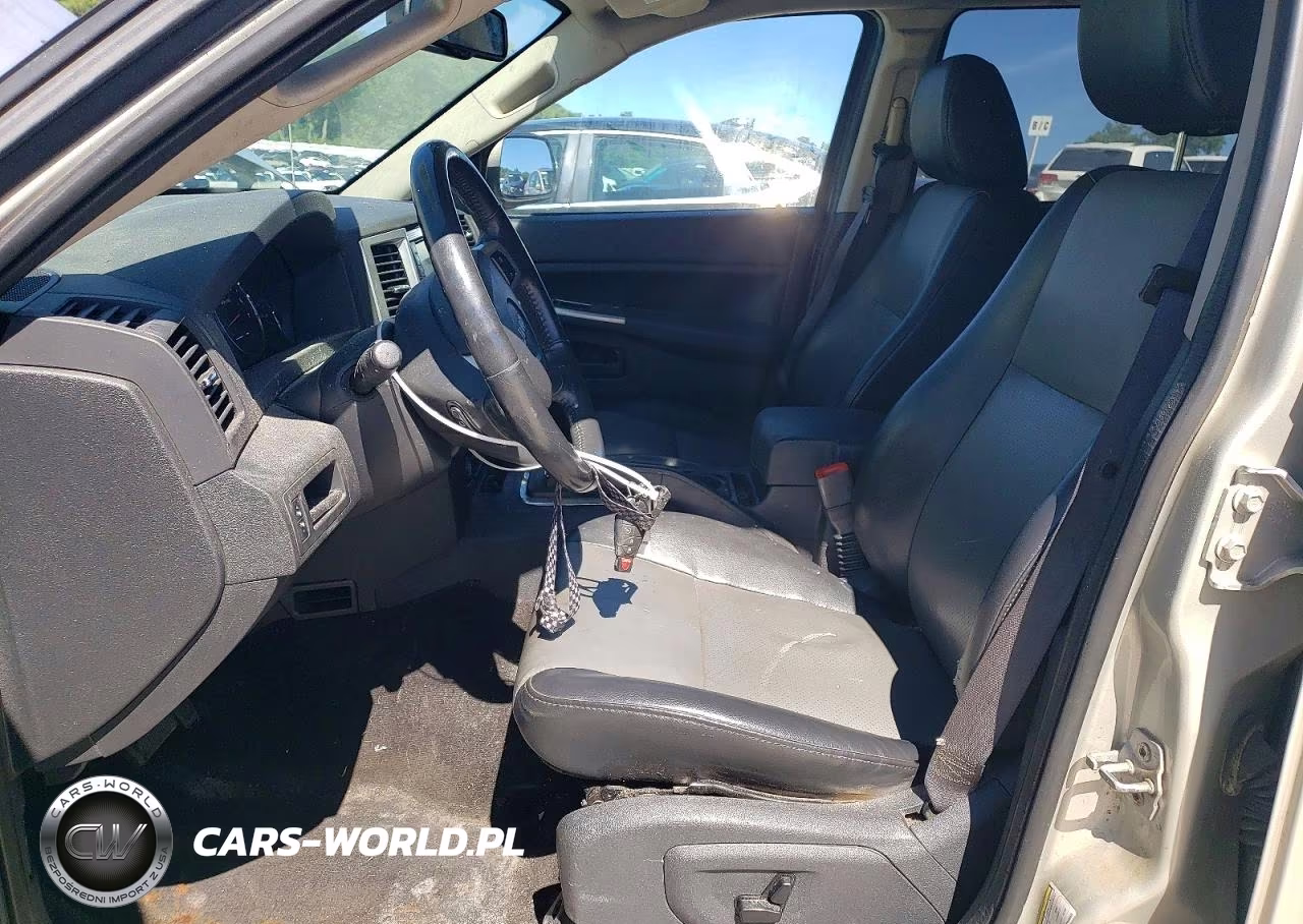2008 Jeep Grand Cherokee Laredo VIN:1J8GR48K88C218305 - 7