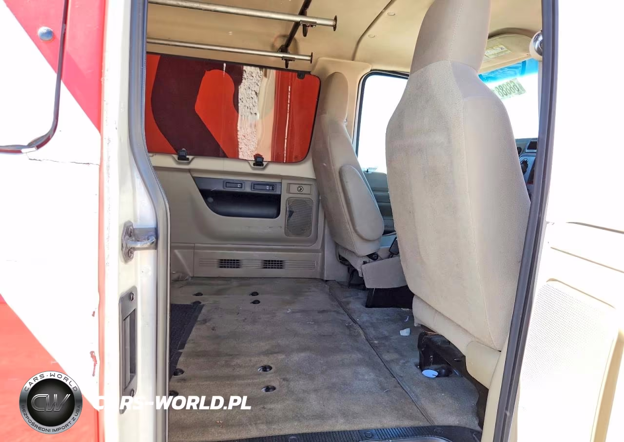2012 Ford Econoline E350 Super Duty Wagon VIN:1FBNE3BL9CDA18577 - 10