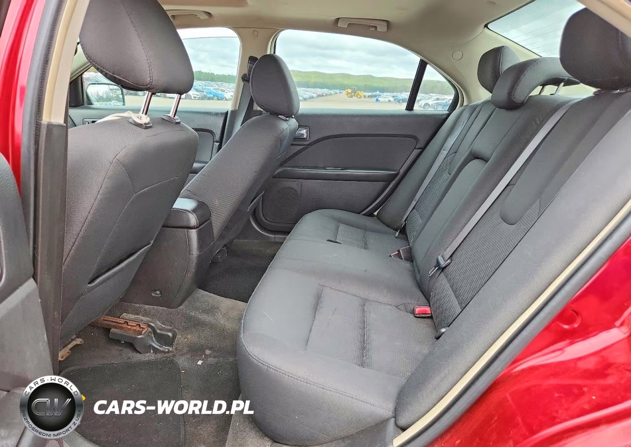2012 Ford Fusion Se VIN:3FAHP0HA8CR161945 - 10