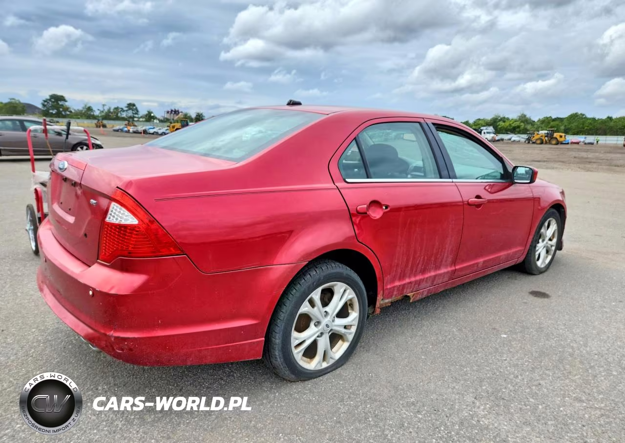 2012 Ford Fusion Se VIN:3FAHP0HA8CR161945 - 3