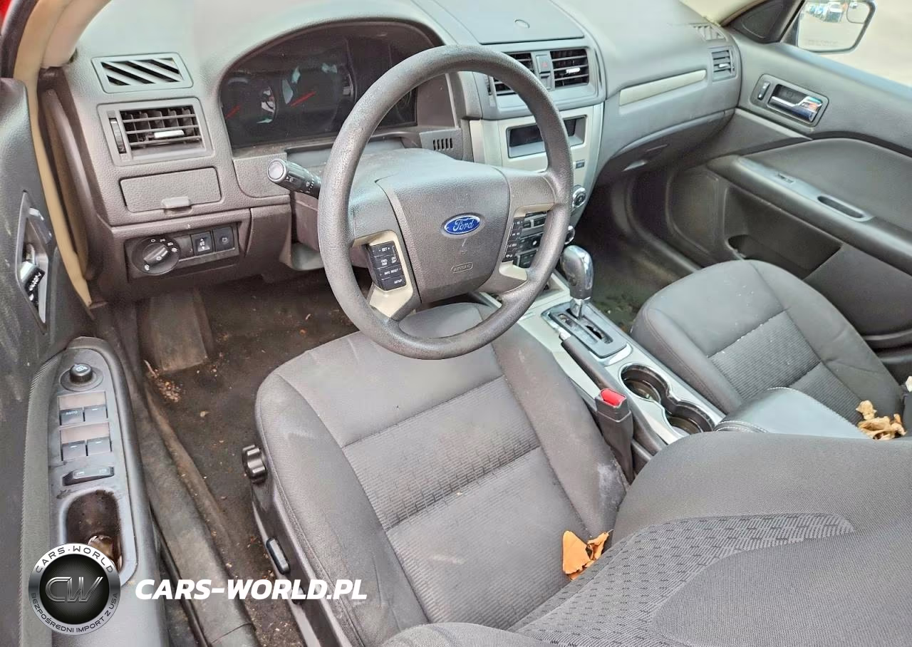 2012 Ford Fusion Se VIN:3FAHP0HA8CR161945 - 8