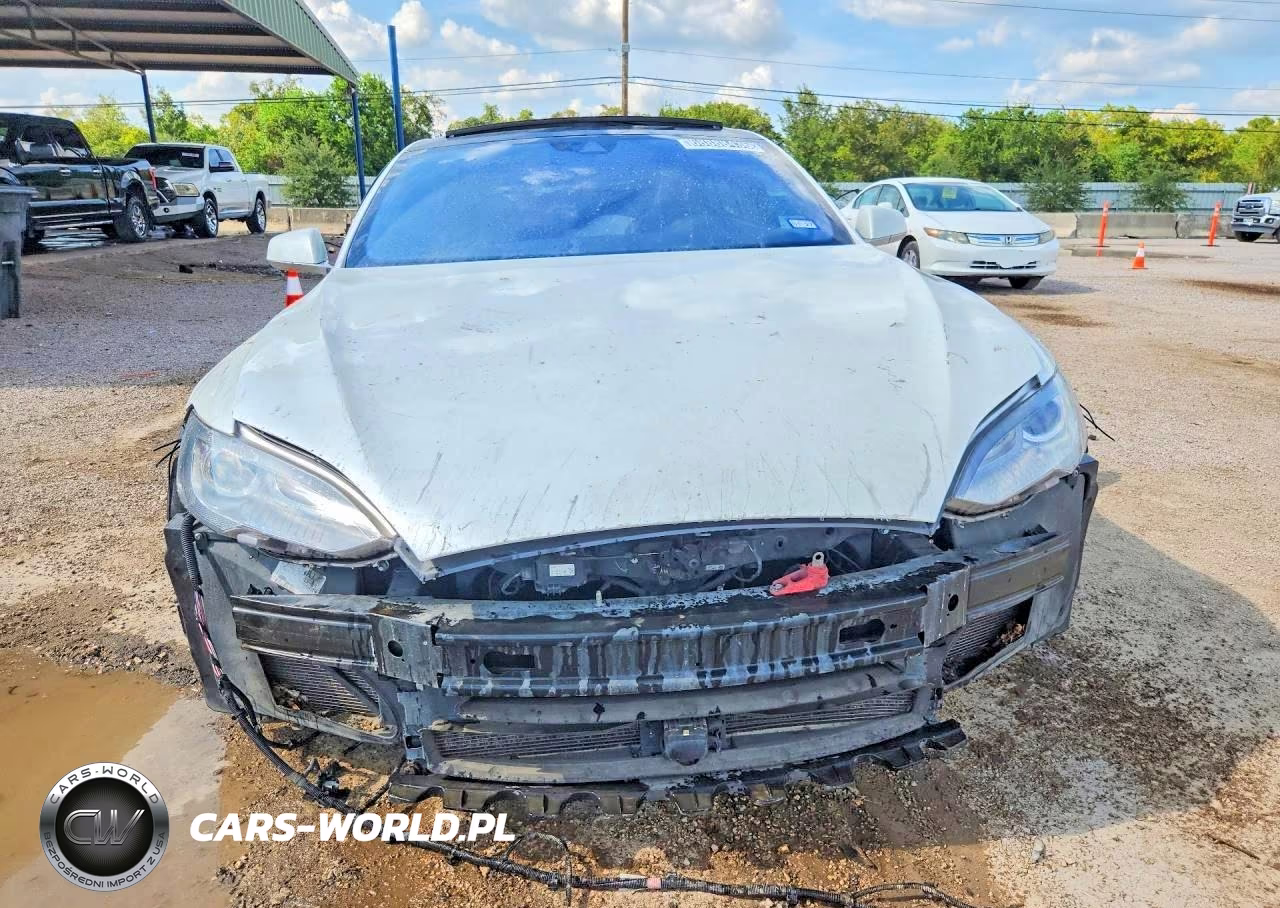 2015 Tesla Model S 70D VIN:5YJSA1S25FF096082 - 5