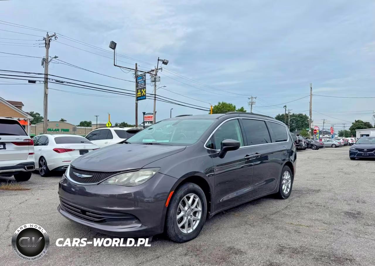 2020 Chrysler Voyager Lxi VIN:2C4RC1DG4LR164552 - 2