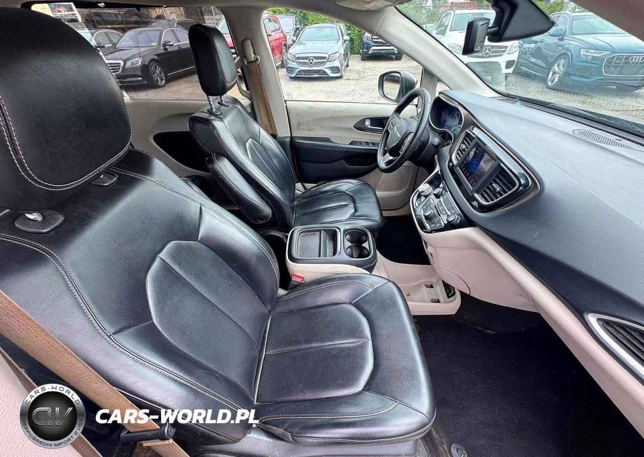 2020 Chrysler Voyager Lxi VIN:2C4RC1DG4LR164552 - 5