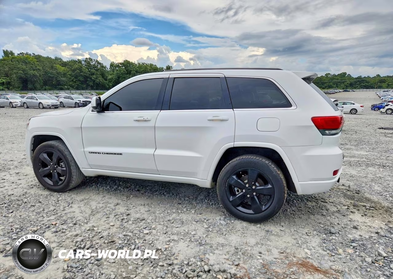 2015 Jeep Grand Cherokee Laredo VIN:1C4RJFAG6FC762890 - 2