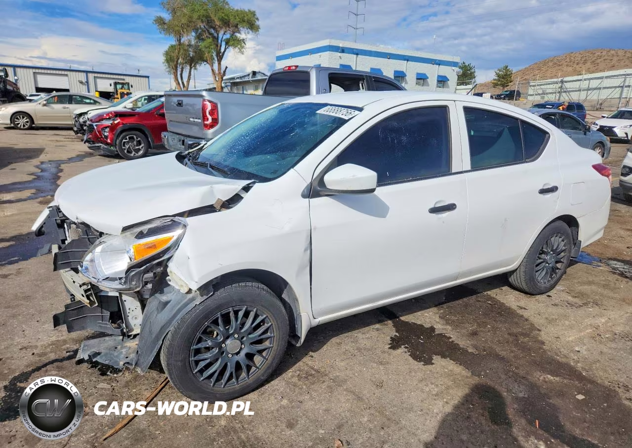 2017 Nissan Versa 1.6 S