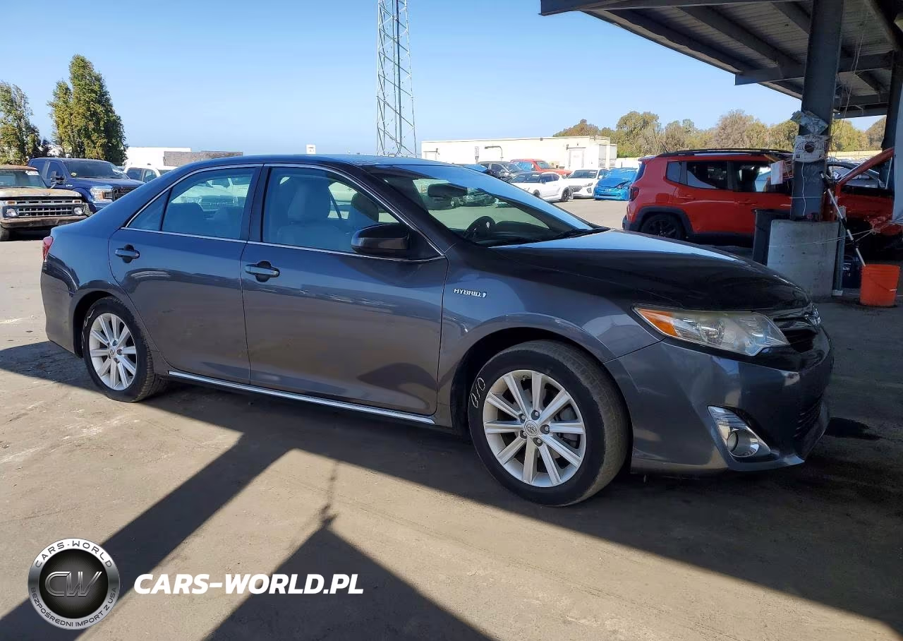 2013 Toyota Camry Hybrid Xle VIN:4T1BD1FK6DU089014 - 4