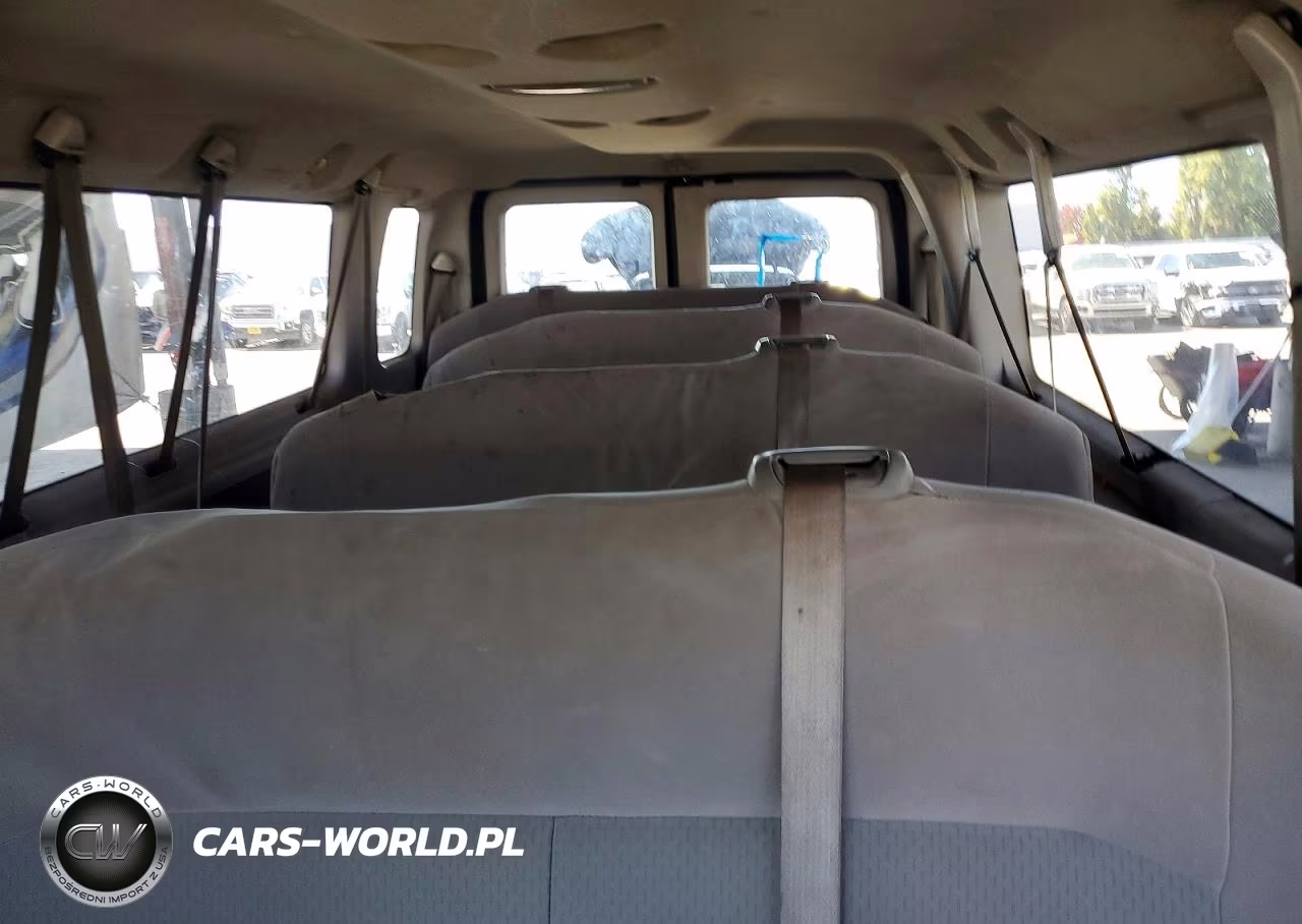 2012 Ford Econoline E350 Super Duty Wagon VIN:1FBSS3BL4CDA02198 - 10