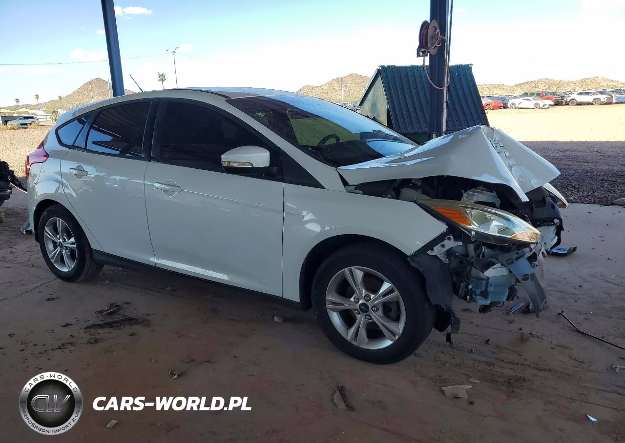 2013 Ford Focus Se VIN:1FADP3K29DL297454 - 4