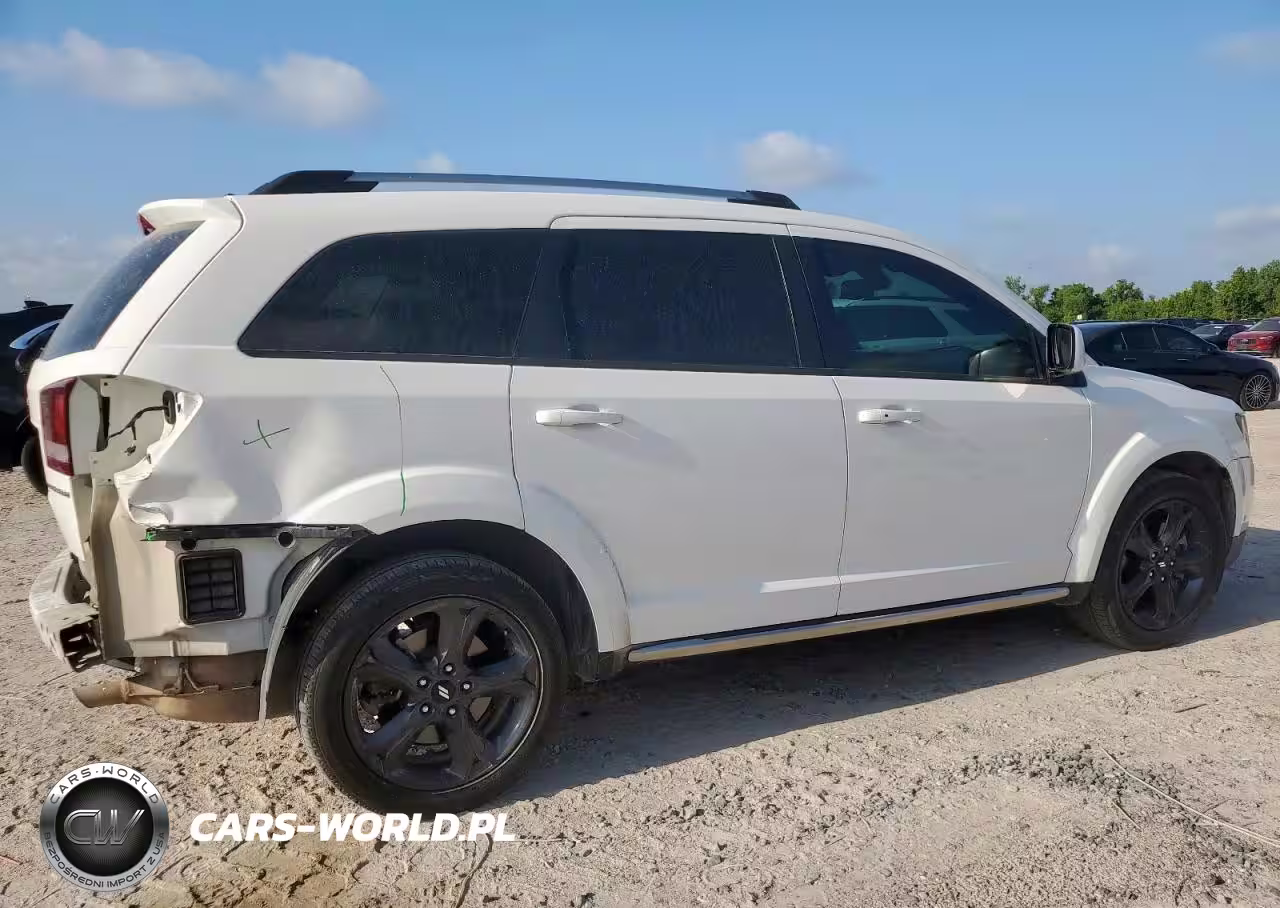 2019 Dodge Journey Crossroad VIN:3C4PDCGB2KT834935 - 3