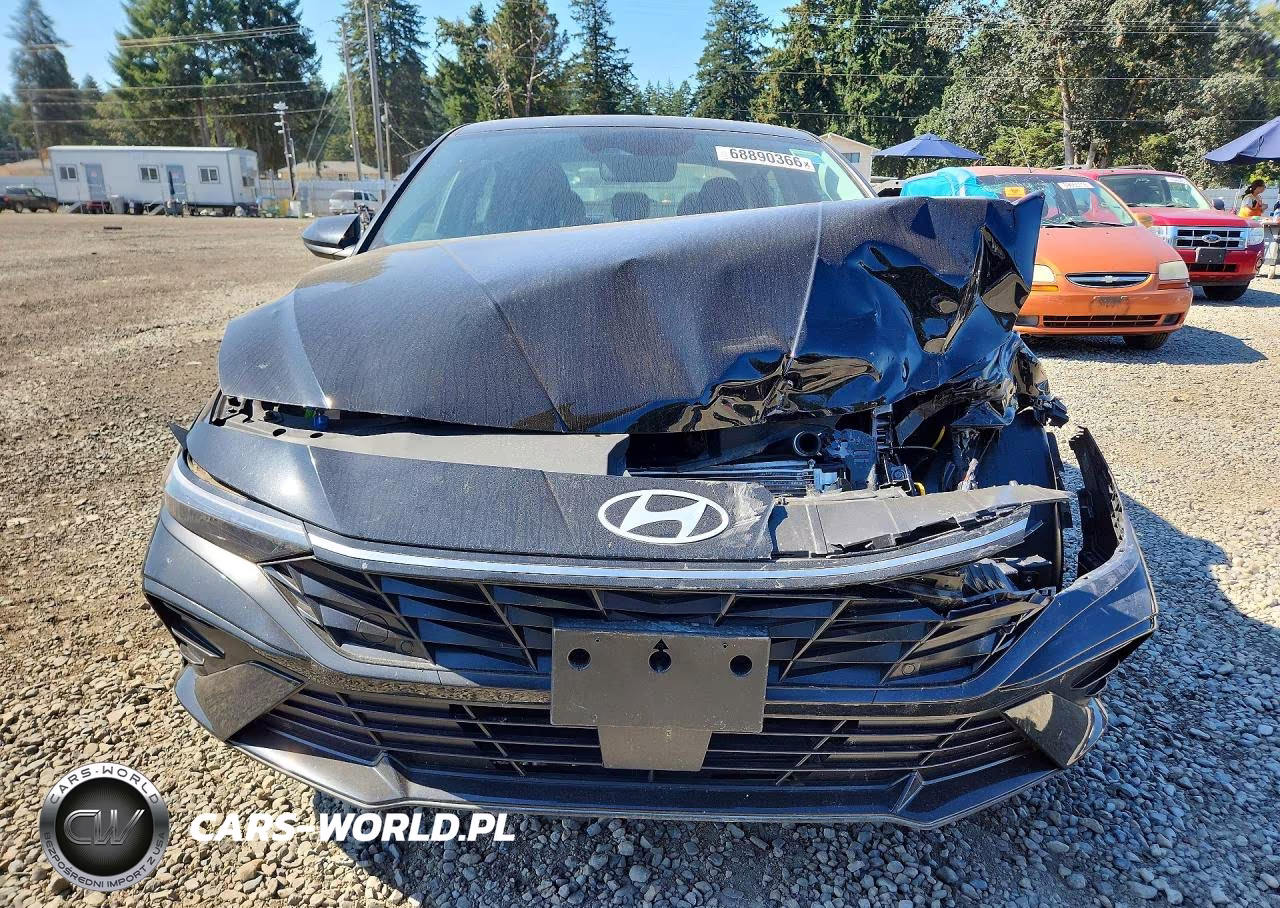 2025 Hyundai Elantra Sel VIN:KMHLS4DG6SU943099 - 5