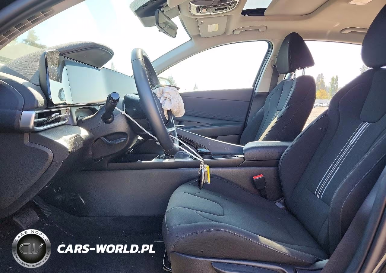 2025 Hyundai Elantra Sel VIN:KMHLS4DG6SU943099 - 7