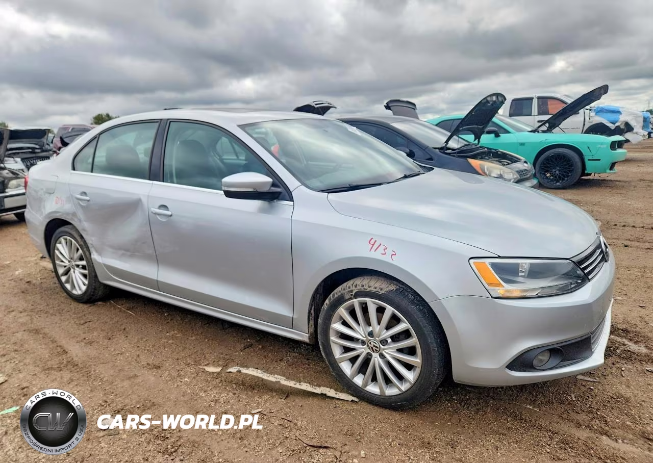 2011 Volkswagen Jetta Sel VIN:3VWLZ7AJ2BM306410 - 4