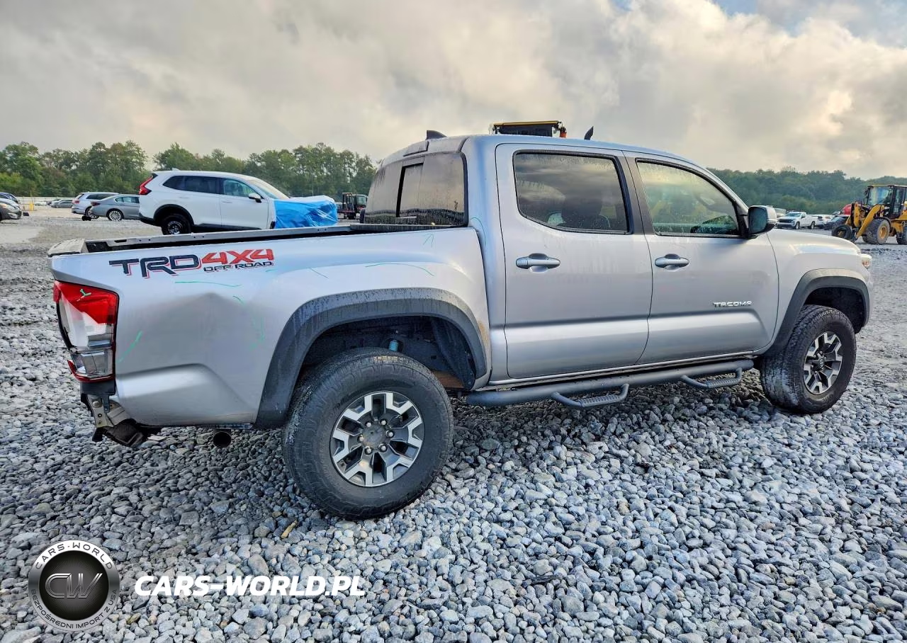 2017 Toyota Tacoma Trd Off-Road VIN:5TFCZ5AN9HX075034 - 3