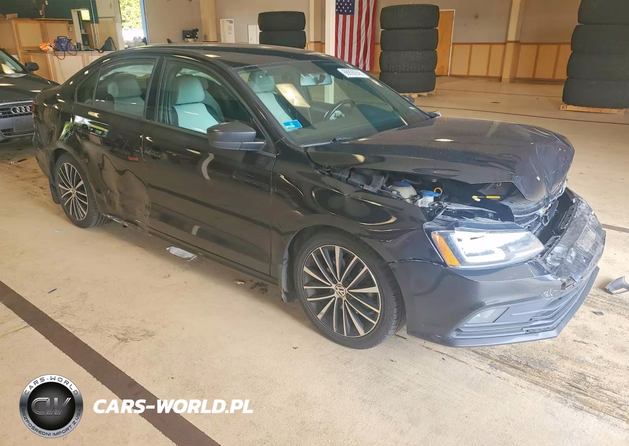 2016 Volkswagen Jetta Sport VIN:3VWD17AJ3GM406647 - 4