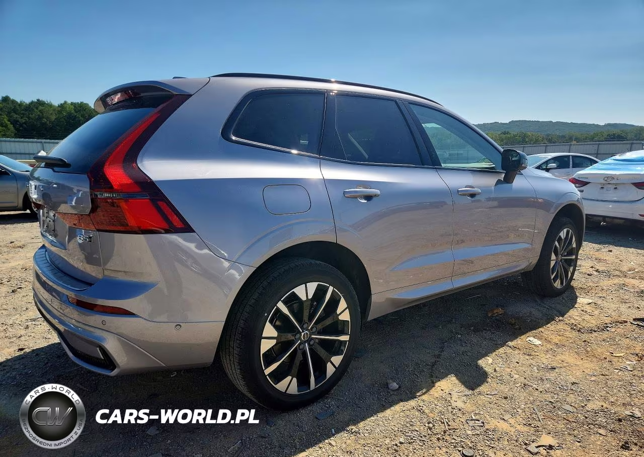 2026 Volvo Xc60 Plus VIN:YV4M12RC8T1493820 - 3