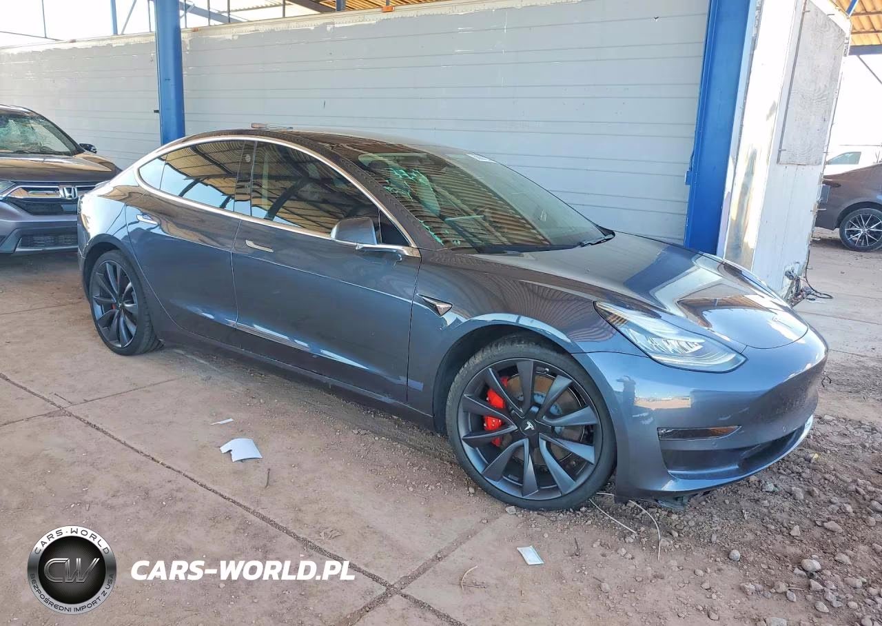 2020 Tesla Model 3 VIN:5YJ3E1EC2LF736189 - 4