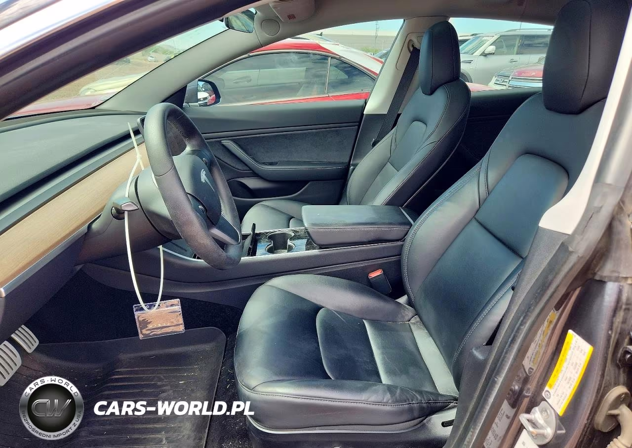 2020 Tesla Model 3 VIN:5YJ3E1EC2LF736189 - 7