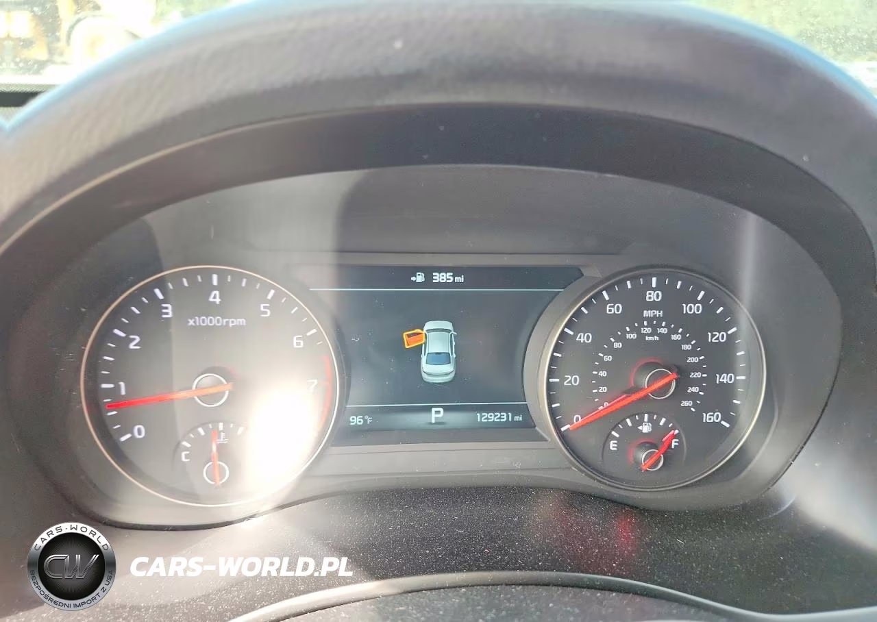2017 Kia Cadenza Technology VIN:KNALC4J10H5067325 - 9